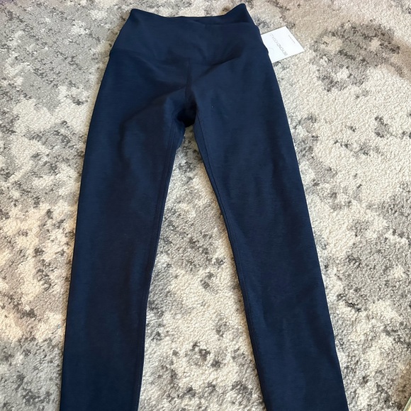 NWT Spaced Dye Beyond Yoga Navy Leggings XS - Picture 1 of 3